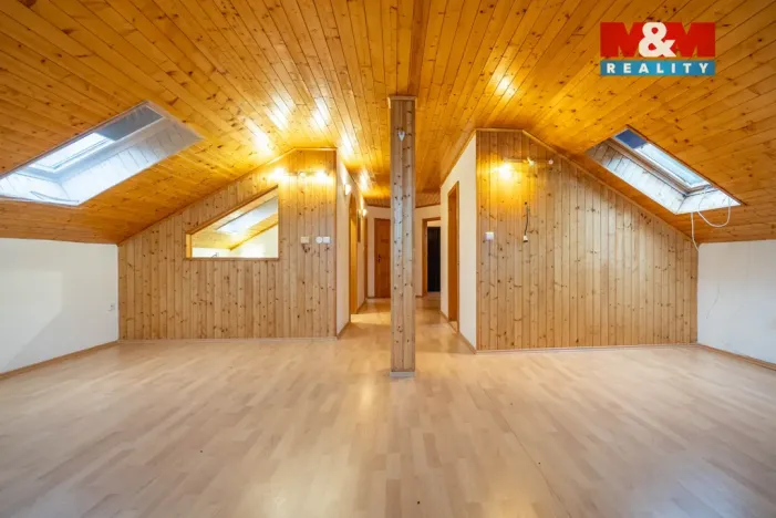 Prodej rodinného domu, Horní Třešňovec, 847 m2