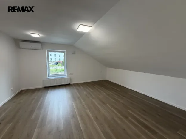Pronájem bytu 2+kk, Lanškroun - Žichlínské Předměstí, Komenského, 59 m2