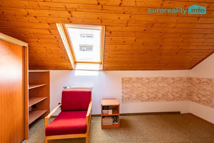 Prodej vícegeneračního domu, Kraslice, Pod nádražím, 259 m2