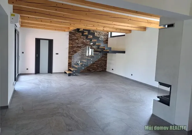 Pronájem rodinného domu, Praha - Nebušice, V uličkách, 166 m2