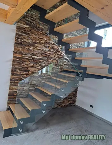 Pronájem rodinného domu, Praha - Nebušice, V uličkách, 166 m2