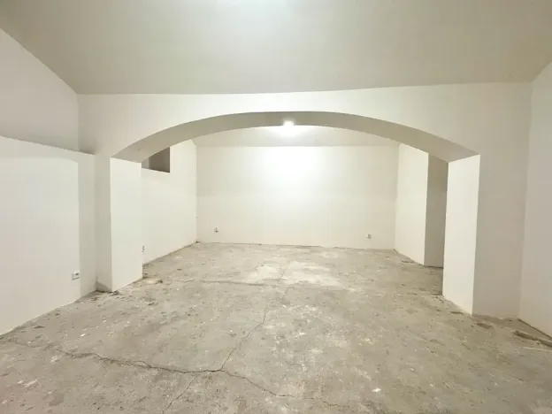 Pronájem skladu, Praha - Strašnice, Saratovská, 130 m2