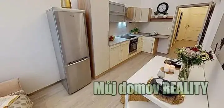 Pronájem bytu 2+kk, Praha - Karlín, Prvního pluku, 45 m2