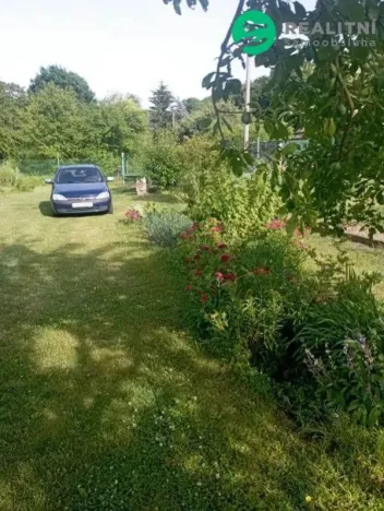 Prodej pozemku pro bydlení, Libčice nad Vltavou, Hašlerova, 2500 m2