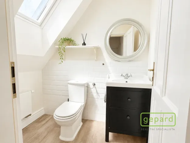 Pronájem rodinného domu, Mníšek pod Brdy, U nádraží, 140 m2