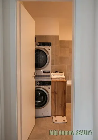Pronájem bytu 3+kk, Praha - Čimice, Hrašeho, 86 m2