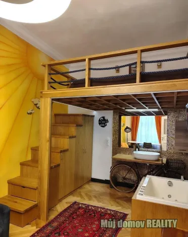 Pronájem bytu 1+1, Praha - Nové Město, Hálkova, 38 m2