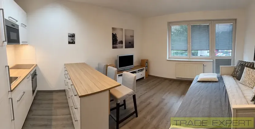 Prodej bytu 1+kk, Dolní Břežany, Ke Kapličce, 34 m2