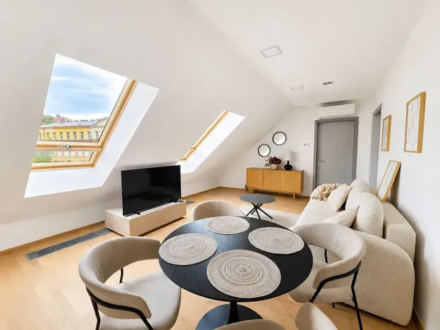 Prodej bytu 2+kk, Praha - Smíchov, Bieblova, 57 m2