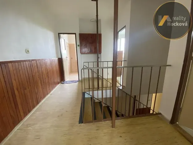 Pronájem bytu 4+1, Veltrusy, Jiráskova, 109 m2