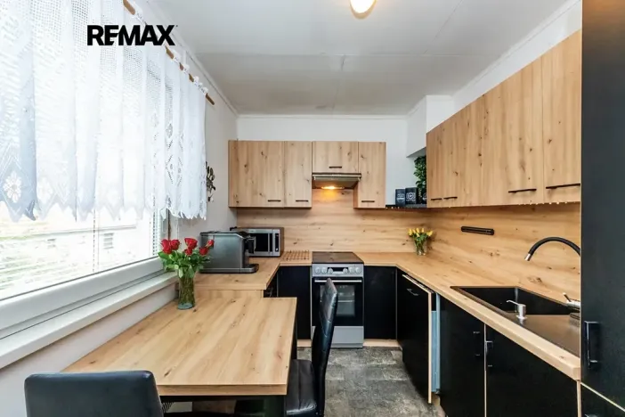 Prodej bytu 3+1, Červený Újezd, U Okálu, 62 m2