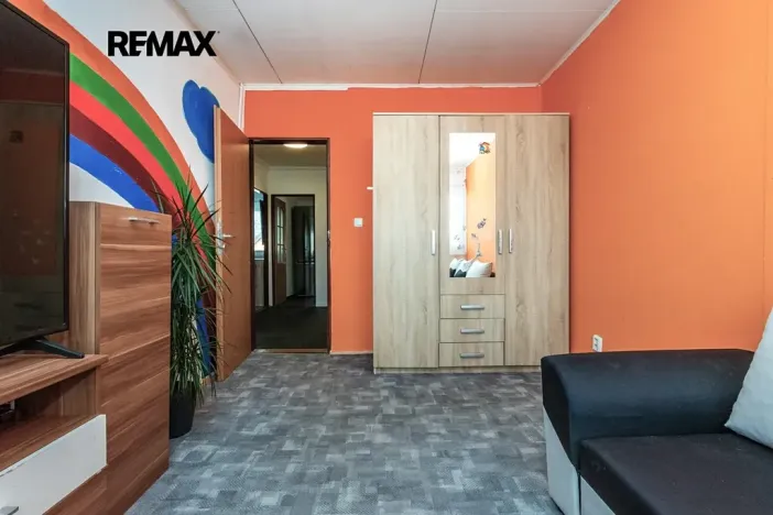 Prodej bytu 3+1, Červený Újezd, U Okálu, 62 m2