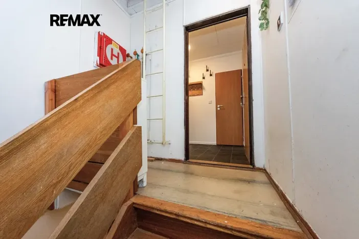 Prodej bytu 3+1, Červený Újezd, U Okálu, 62 m2
