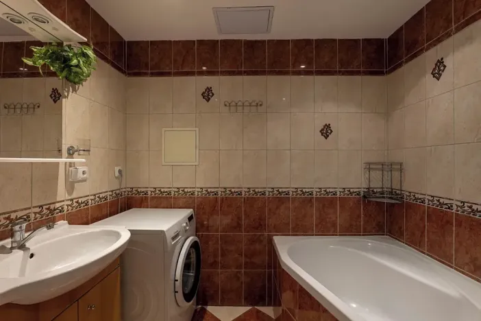 Dražba bytu 4+1, Zeleneč, Mstětická, 96 m2