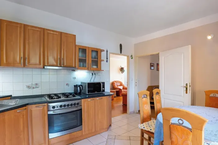Dražba bytu 4+1, Zeleneč, Mstětická, 96 m2