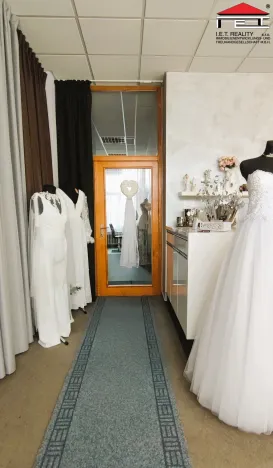 Pronájem obchodního prostoru, Ostrava, 28. října, 100 m2