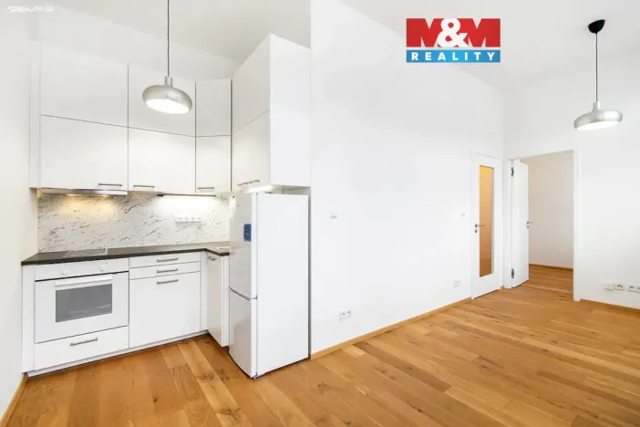 Pronájem bytu 2+kk, Praha - Vinohrady, Perucká, 37 m2