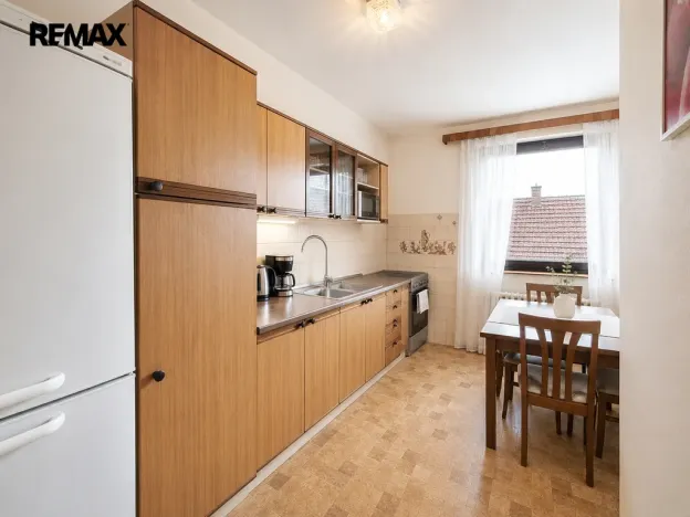 Prodej rodinného domu, Lužná, Komenského, 192 m2