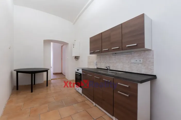 Prodej bytu 1+1, Teplice, Školní, 70 m2