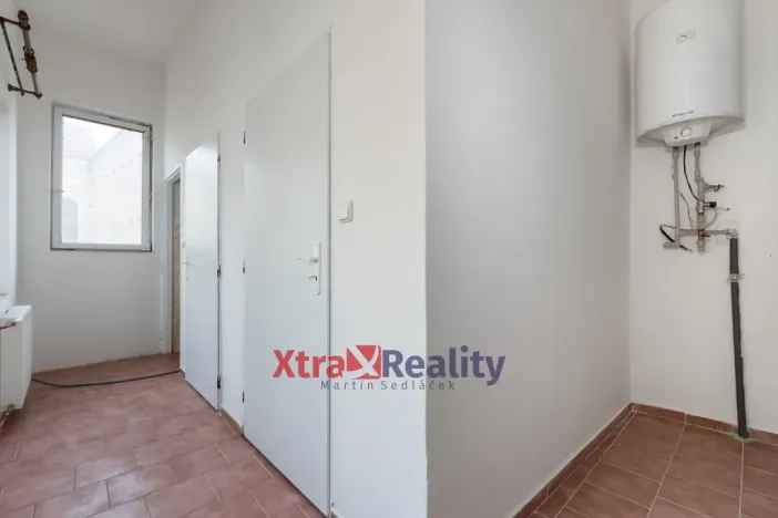Prodej bytu 1+1, Teplice, Školní, 70 m2