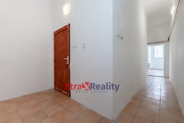 Prodej bytu 1+1, Teplice, Školní, 70 m2