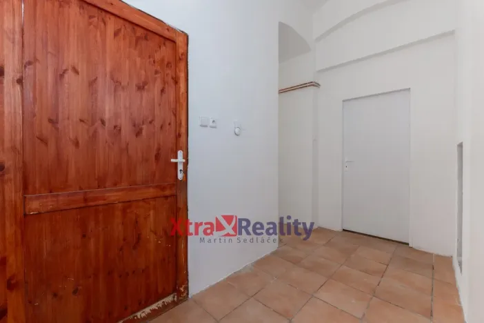 Prodej bytu 1+1, Teplice, Školní, 70 m2