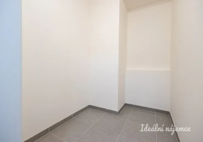 Pronájem bytu 2+kk, Praha - Třebonice, Thomasova, 46 m2