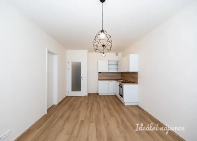 Pronájem bytu 2+kk, Praha - Třebonice, Thomasova, 46 m2