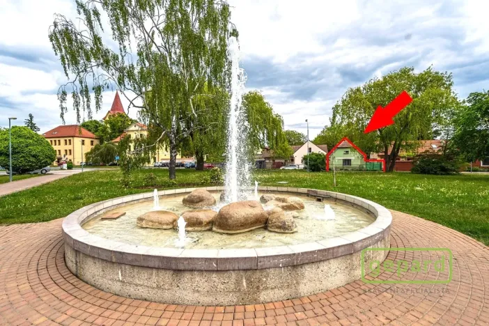 Prodej rodinného domu, Hostivice, Husovo náměstí, 66 m2