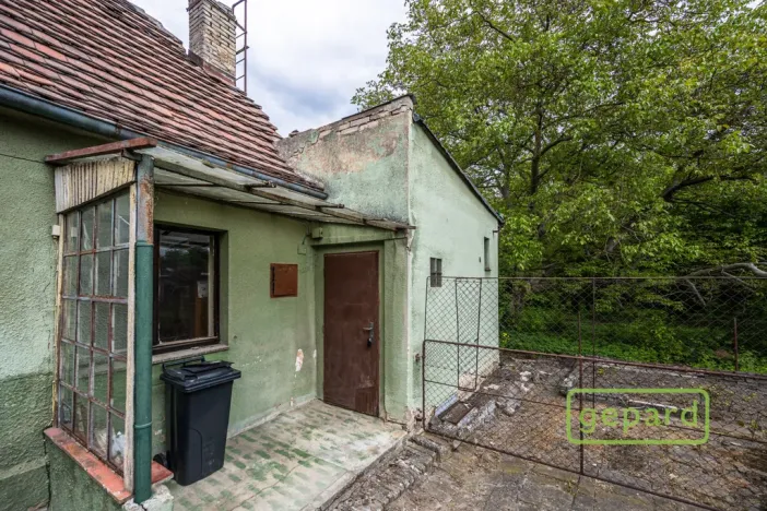 Prodej rodinného domu, Hostivice, Husovo náměstí, 66 m2
