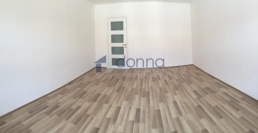 Pronájem bytu 3+1, Praha, Na hutích, 84 m2