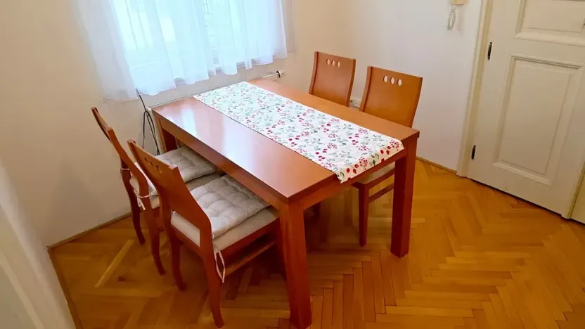 Pronájem bytu 2+kk, Praha - Vinohrady, Balbínova, 55 m2