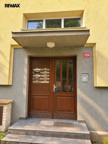 Prodej bytu 2+1, Ostrov, Masarykova, 59 m2