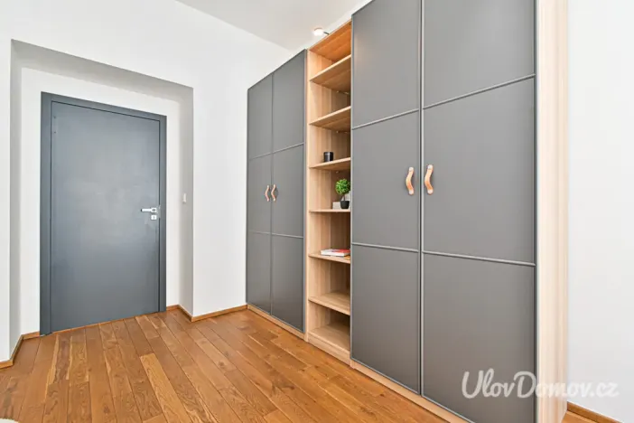 Prodej bytu 3+kk, Praha - Bubeneč, U studánky, 96 m2