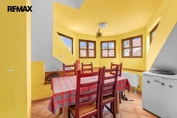Prodej atypického bytu, Volyně, náměstí Svobody, 126 m2