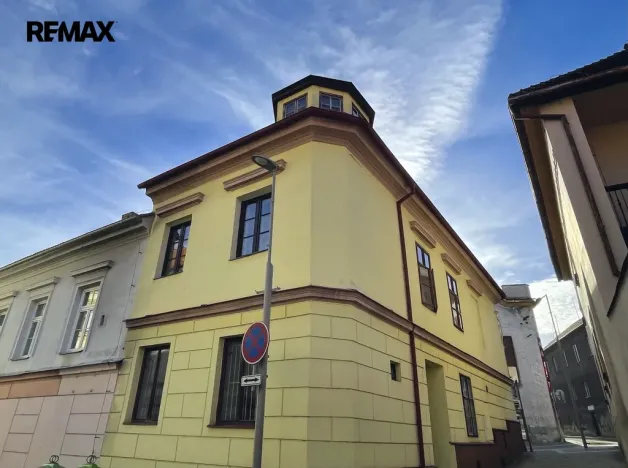 Prodej atypického bytu, Volyně, náměstí Svobody, 126 m2