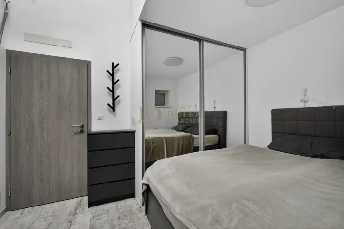 Pronájem bytu 2+kk, Praha - Smíchov, Strakonická, 44 m2