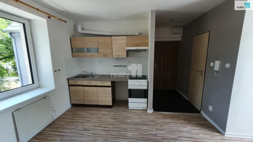 Pronájem bytu 2+kk, Praha - Hrdlořezy, Českobrodská, 64 m2