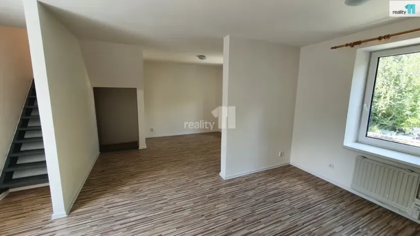 Pronájem bytu 2+kk, Praha - Hrdlořezy, Českobrodská, 64 m2