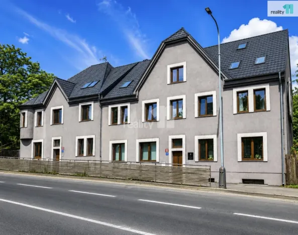 Pronájem bytu 2+kk, Praha - Hrdlořezy, Českobrodská, 64 m2