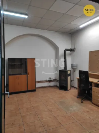 Pronájem skladu, Opava, Vančurova, 350 m2