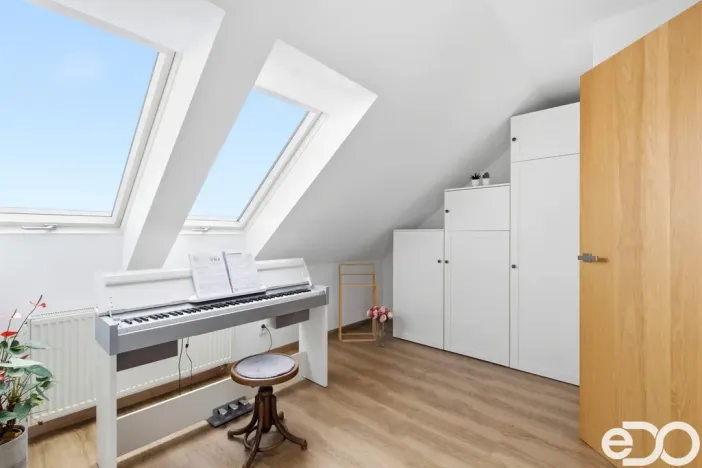 Prodej bytu 2+kk, Praha - Ďáblice, K náměstí, 72 m2