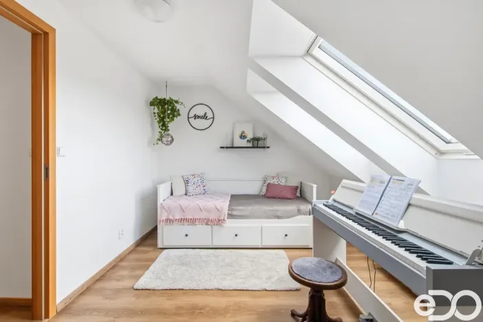 Prodej bytu 2+kk, Praha - Ďáblice, K náměstí, 72 m2