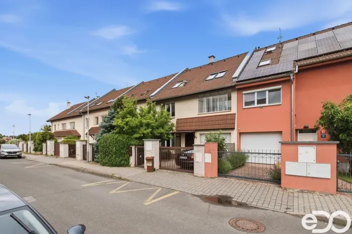 Prodej bytu 2+kk, Praha - Ďáblice, K náměstí, 72 m2