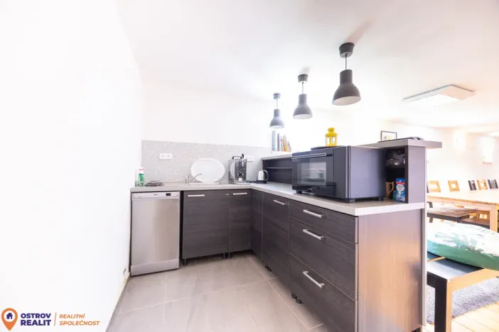 Prodej bytu 2+kk, Staré Město - Stříbrnice, 48 m2