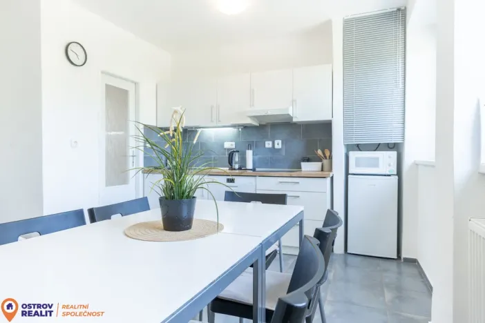 Prodej bytu 3+kk, Staré Město - Stříbrnice, 60 m2