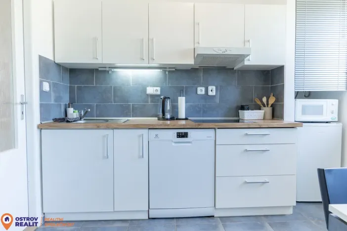 Prodej bytu 3+kk, Staré Město - Stříbrnice, 60 m2