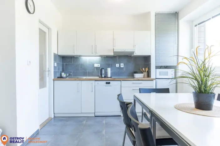Prodej bytu 3+kk, Staré Město - Stříbrnice, 60 m2