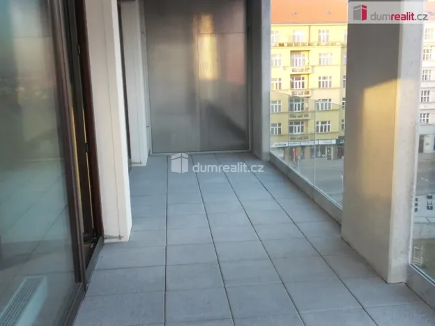 Pronájem bytu 2+kk, Praha, Korunní, 75 m2