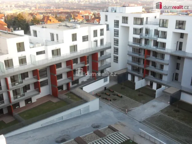 Pronájem bytu 2+kk, Praha, Korunní, 75 m2